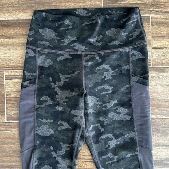 Fabletics On-The-Go PowerHold® High-Waisted Capri in Charcoal Camo, S - Picture 3 of 15